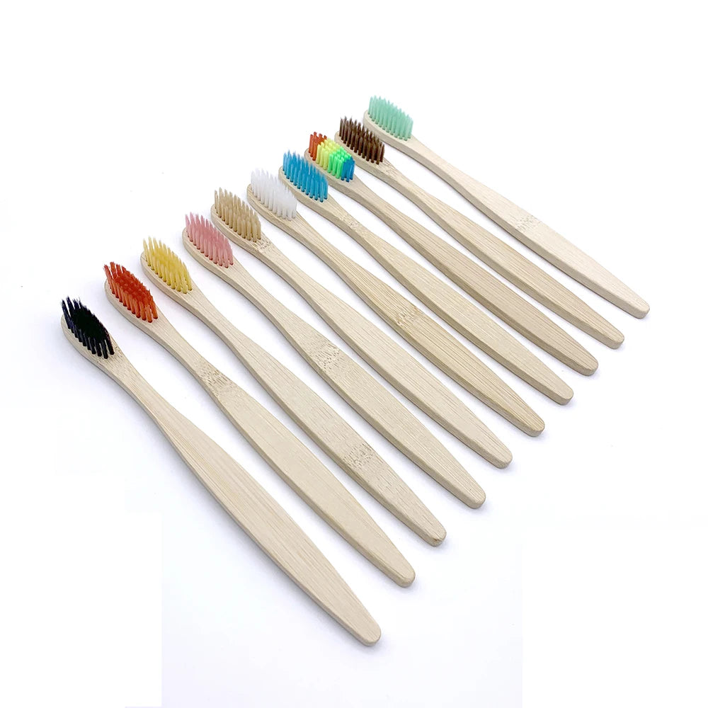 Set x12 Cepillos de Bambú Eco Friendly con Cerdas Suaves de Carbón – Colores Surtidos